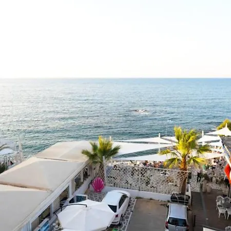Apartment Beachfront Penthouse Studio Hersonissos (Crete)
