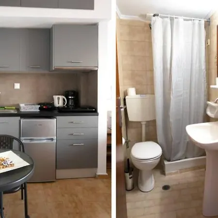 Beachfront Penthouse Studio شقة *